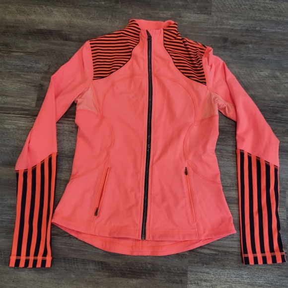 Lululemon Athletica Jacket - Picture 3 of 12